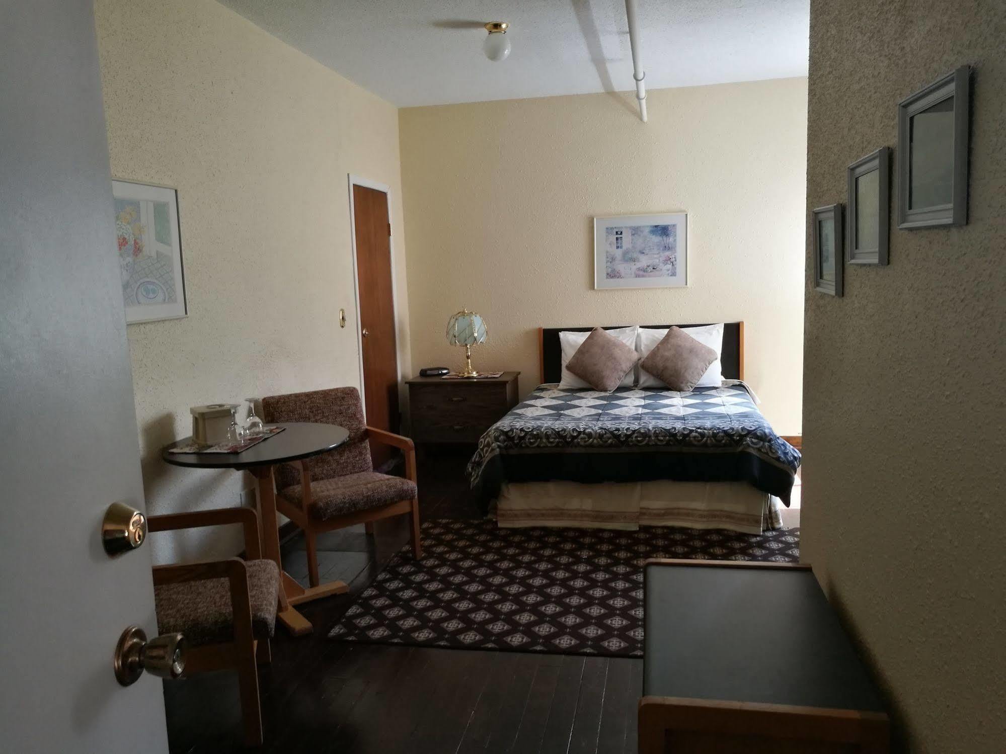 Hotel Rodmay Powell River